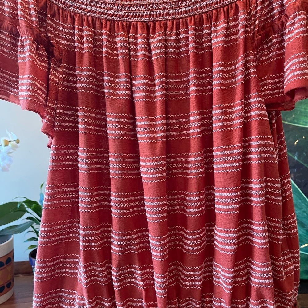 Max Studio Flutter Sleeve Peasant Top - image 4